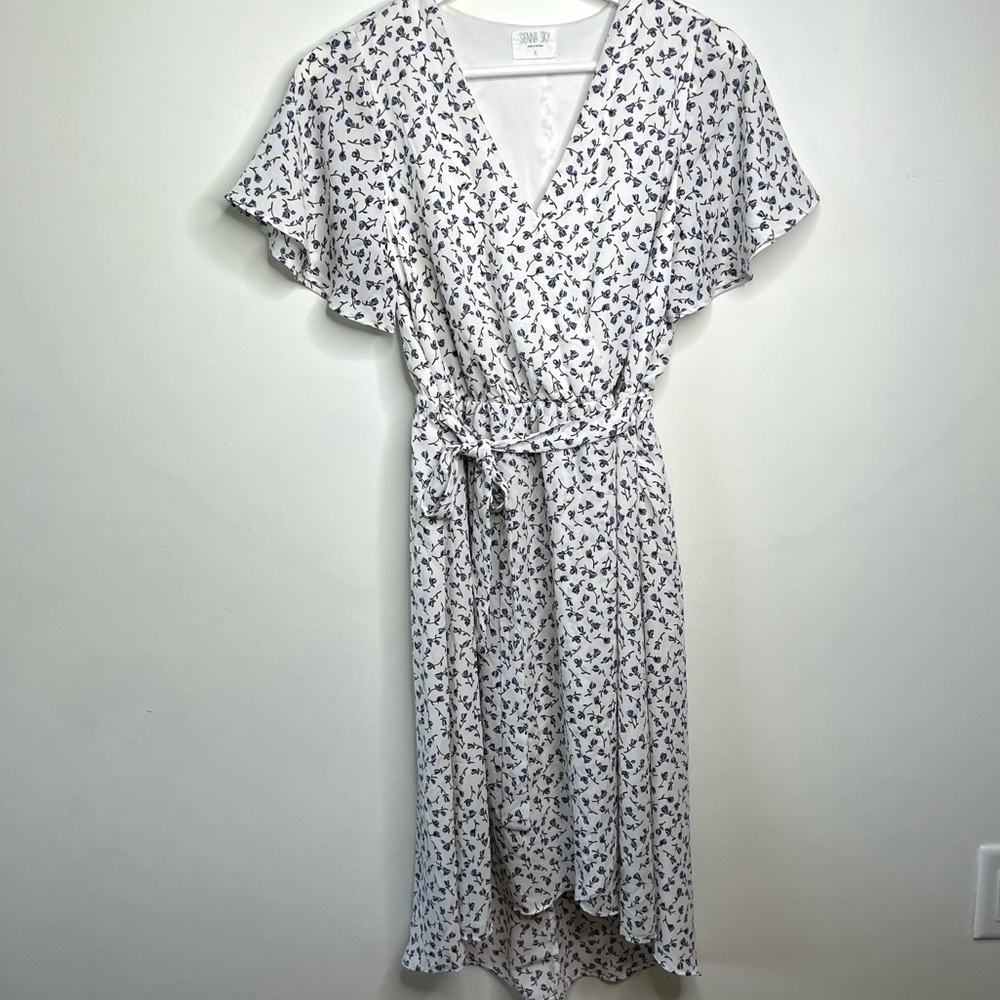 Sienna Sky Floral Dress Size S